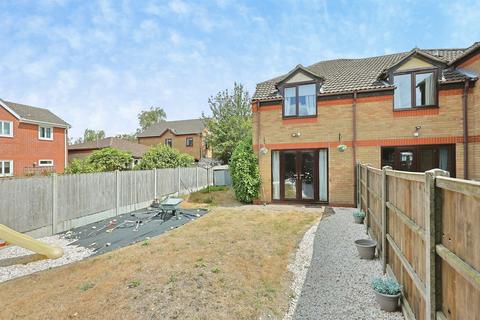 2 bedroom end of terrace house for sale, Green Court, Norwich