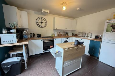 2 bedroom ground floor flat for sale, Isham Place, Ipswich IP3