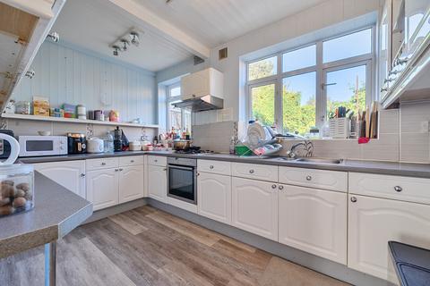 4 bedroom end of terrace house for sale, Sibthorpe Road, London