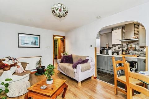 2 bedroom semi-detached house for sale, Caledonia Drive, Dibden, Southampton