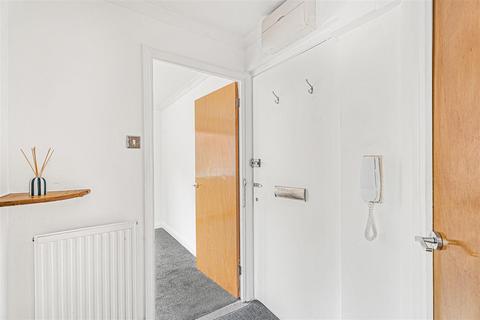1 bedroom flat for sale, Godwin Close, Sewardstone