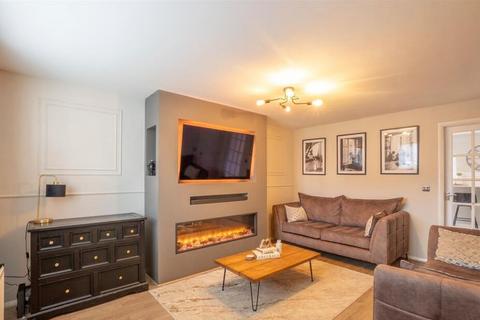 3 bedroom house to rent, Roman Close, Loughborough, LE12