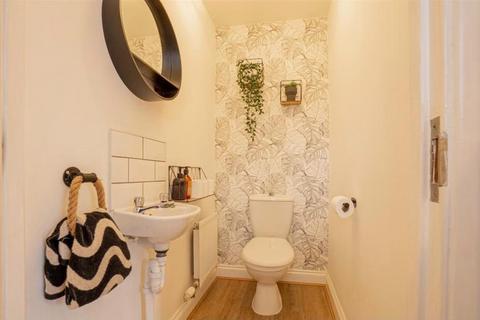 3 bedroom house to rent, Roman Close, Loughborough, LE12