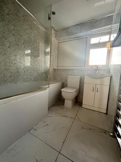 5 bedroom house share to rent, Lip Hook Close , Hornchurch RM12