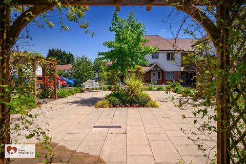 2 bedroom apartment for sale, Knowle Road, Barston B92