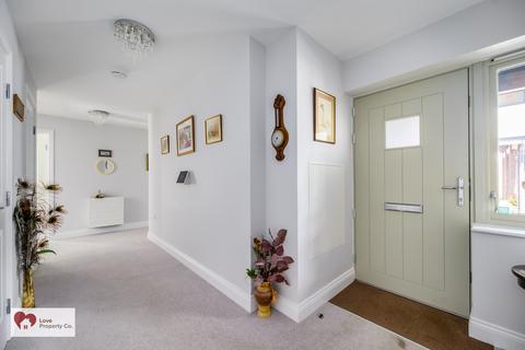2 bedroom apartment for sale, Knowle Road, Barston B92