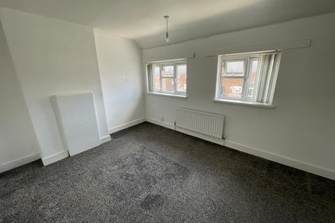 2 bedroom end of terrace house to rent, Faraday Road, Walsall, WS2