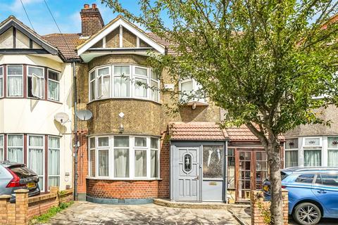 Southbourne Gardens, Ilford