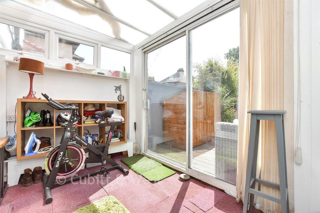 Lean-To