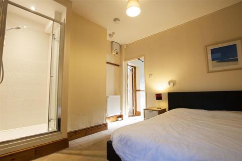 House to rent, Holywell Lane, Birmingham B45