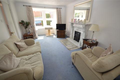3 bedroom detached house to rent, Gatehill Gardens, Luton, Bedfordshire, LU3