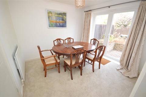 3 bedroom detached house to rent, Gatehill Gardens, Luton, Bedfordshire, LU3