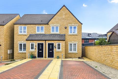 2 bedroom semi-detached house to rent, Buttersyke Way, Pannal, HG3