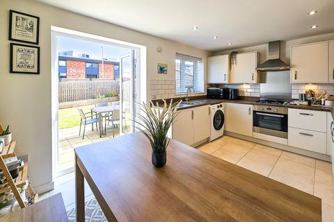 2 bedroom semi-detached house to rent, Buttersyke Way, Pannal, HG3