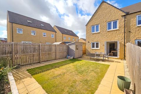 2 bedroom semi-detached house to rent, Buttersyke Way, Pannal, HG3
