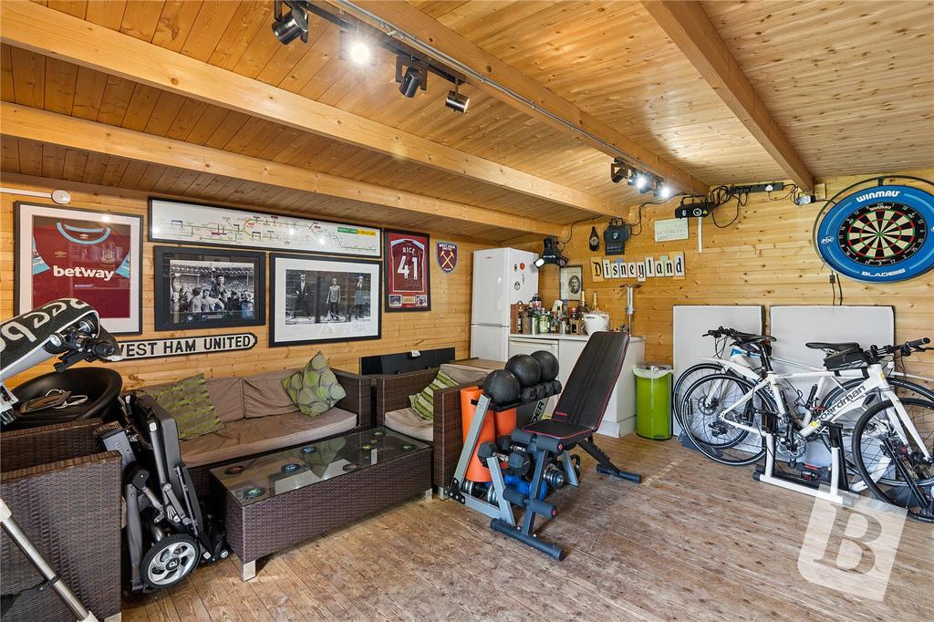 Outbuilding