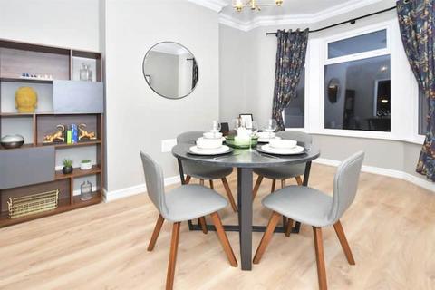 3 bedroom terraced house to rent, Electricity Street, Crewe