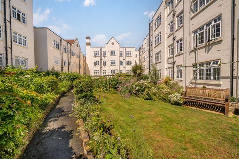 2 bedroom flat for sale, Northwick Terrace, London NW8