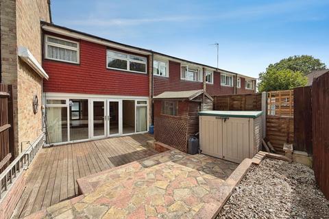 3 bedroom terraced house for sale, Lakeside Gardens, Farnborough, Hampshire