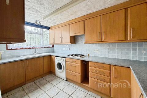 3 bedroom terraced house for sale, Lakeside Gardens, Farnborough, Hampshire
