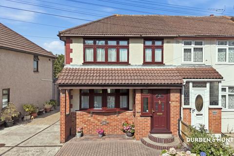 South End Road, Hornchurch, RM12