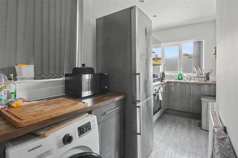 3 bedroom house to rent, King Street, Beeston, Nottingham