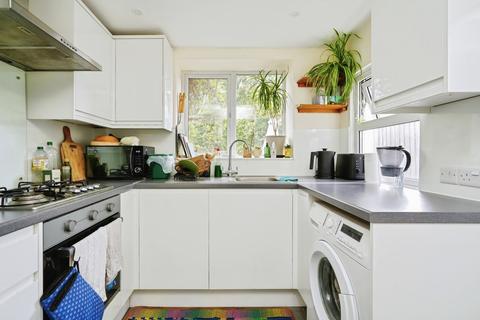 2 bedroom terraced house to rent, Marsh Road, Oxford, Oxfordshire, OX4