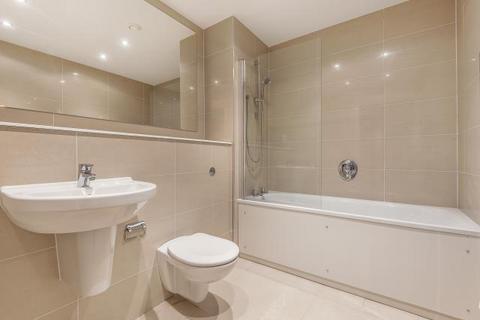 2 bedroom flat to rent, WINCHESTER HOUSE, Bracknell RG12