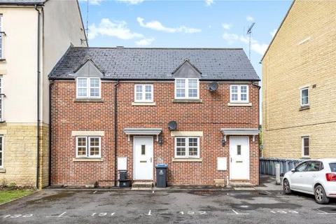 2 bedroom flat to rent, Woodford Way, Witney, OX28