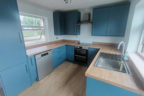 3 bedroom semi-detached house to rent, Grenville Close, Haslington, Crewe