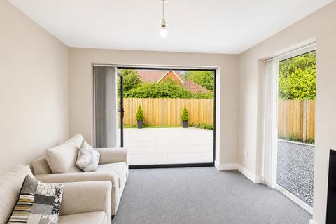 3 bedroom detached house for sale, Swaythling Road, West End, Southampton