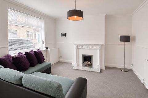 2 bedroom terraced house to rent, Braithwaite Street, Staincross, Barnsley, S75 6BD