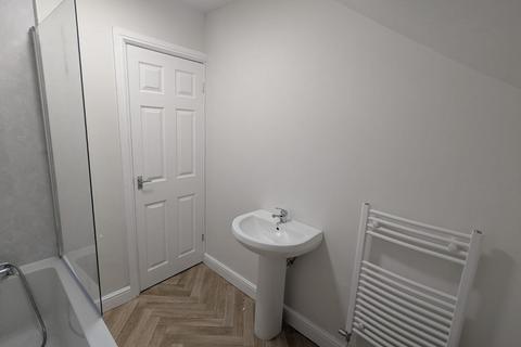 3 bedroom terraced house to rent, Castlereagh Street, Sunderland, SR3
