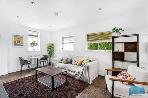 2 bedroom apartment for sale, Spencer Avenue, London, N13
