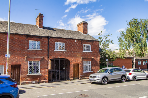 3 bedroom end of terrace house to rent, Pinfold Gate, Loughborough, LE11