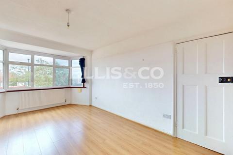 Whitton Avenue East, Greenford, UB6