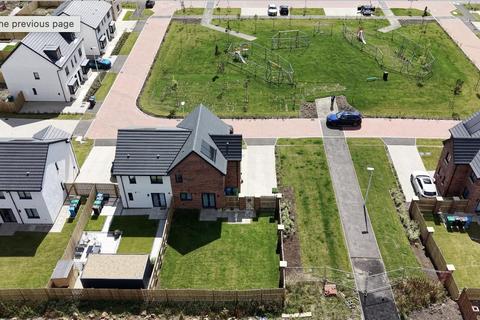 3 bedroom semi-detached house for sale, Dalzell Park, Glenrothes