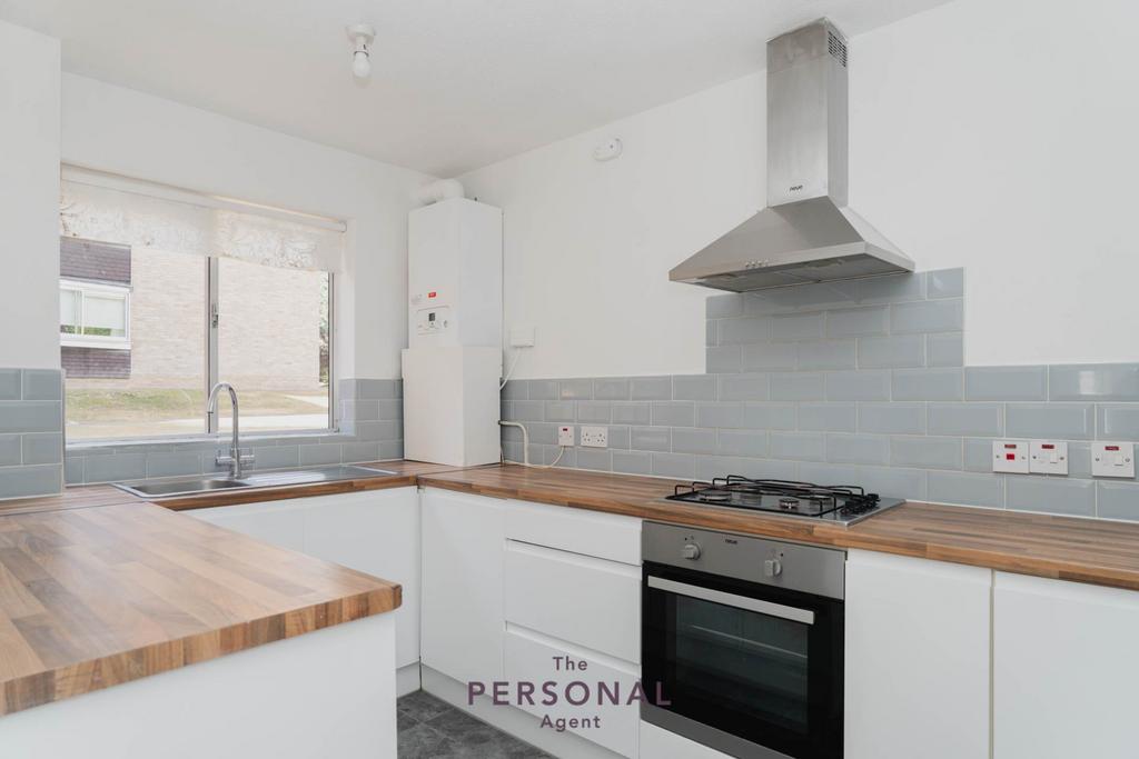 Apartment in Sutton - View 2