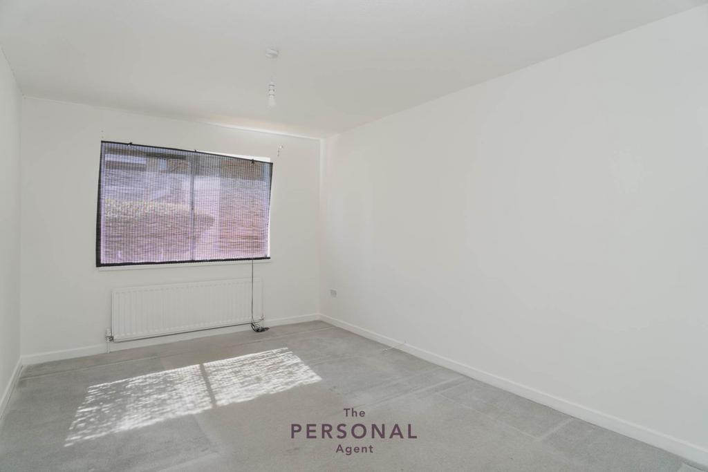 Apartment in Sutton - View 5