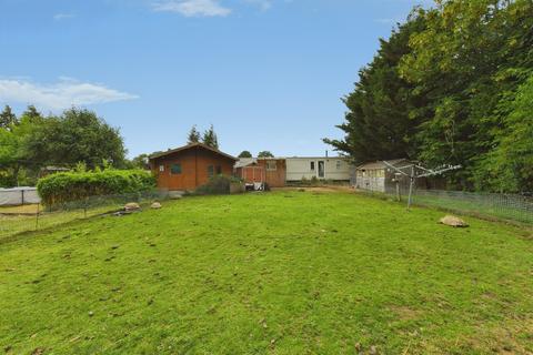 6 bedroom detached bungalow for sale, Bristol Road, Allington, CHIPPENHAM
