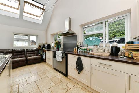 6 bedroom detached bungalow for sale, Bristol Road, Allington, CHIPPENHAM