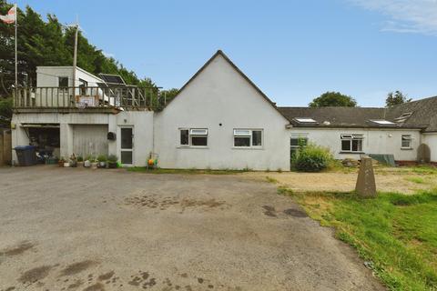 6 bedroom detached bungalow for sale, Bristol Road, Allington, CHIPPENHAM
