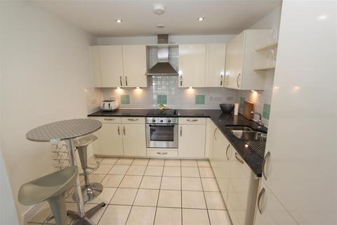 2 bedroom apartment to rent, Grand Hotel Road, Plymouth PL1