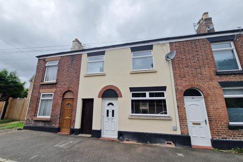 3 bedroom terraced house to rent, Dane Street, Congleton