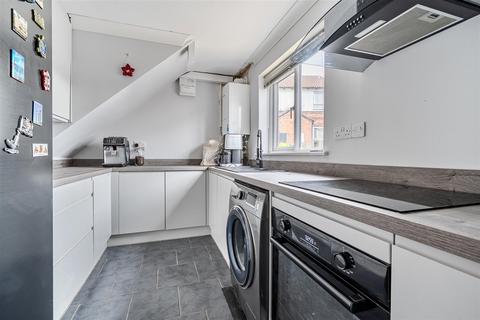 2 bedroom semi-detached house for sale, Newbury Close, Plymouth