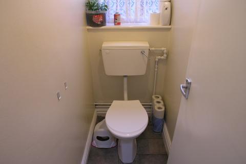 2 bedroom terraced house to rent, Old High Street, Brierley Hill DY5