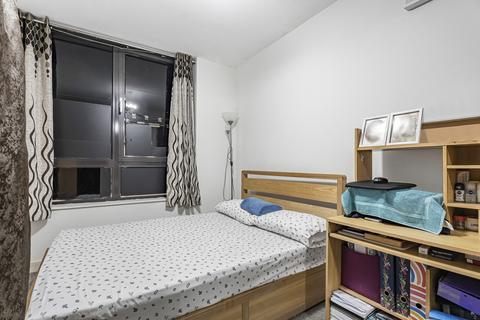 2 bedroom apartment for sale, Staines Road West, Sunbury-on-Thames, Surrey, TW16