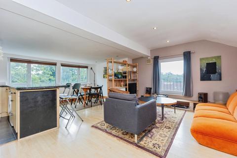 2 bedroom flat for sale, Withington Road, Whalley Range, Lancashire, M16