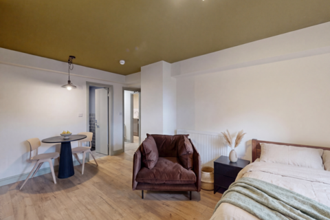 1 bedroom house to rent, 7 Moorland Road, Leeds LS6