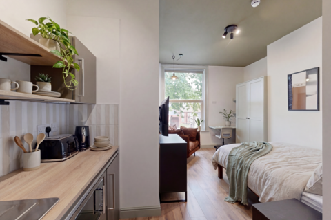 1 bedroom house to rent, 7 Moorland Road, Leeds LS6
